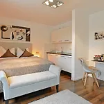 Design Naehe Duesseldorf Апартаменты Крефельд