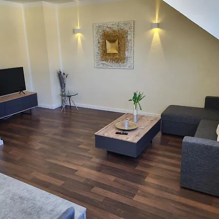 Design Naehe Duesseldorf كريفيلد