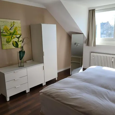 Design Naehe Duesseldorf דירה קרפלד